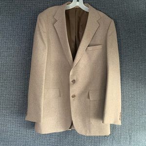 Men’s Vintage 42L Levi’s Action Suit Jacket!